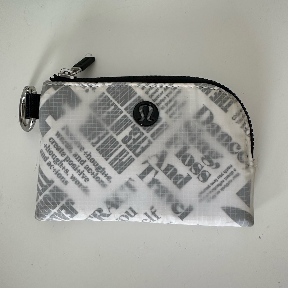 Lululemon Clippable Card Pouch